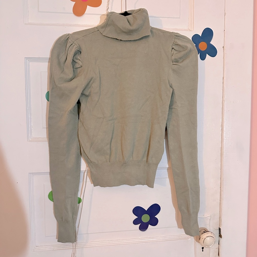 Green Turtle Neck - Like New